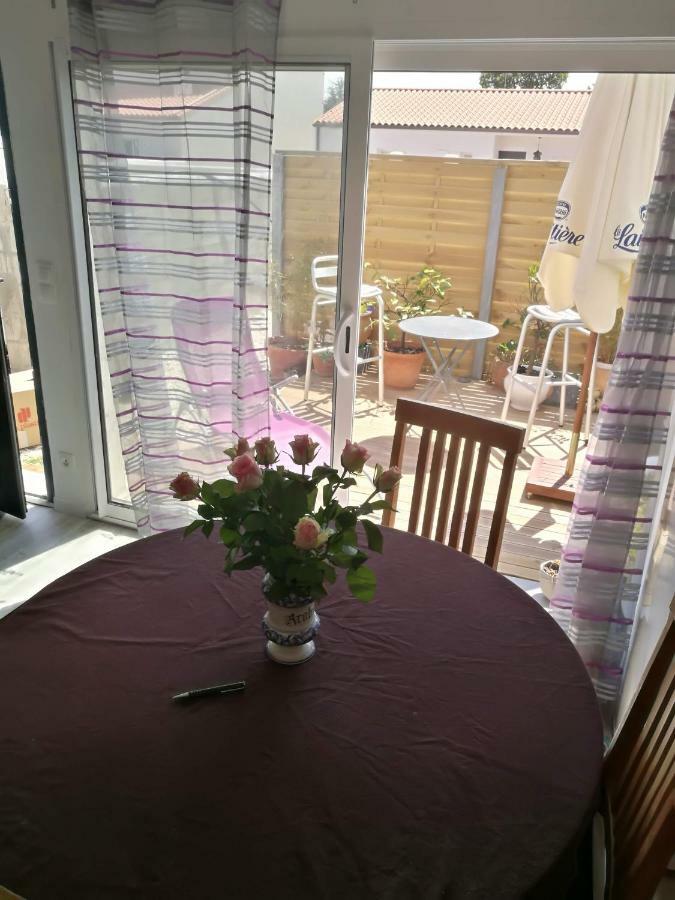 Maison au Calme Climatisée avec spa de mai à fin octobre Vila Royan Exterior foto